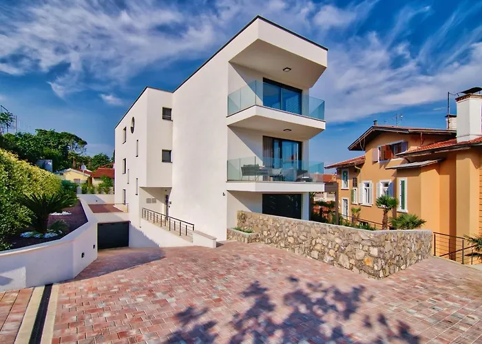 Ena, Luxury Apartamento *