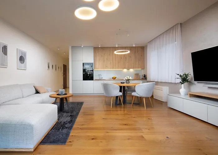 Ena, Luxury Apartamento *