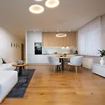 Ena, Luxury Апартаменты *