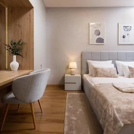 Ena, Luxury Lejlighed *